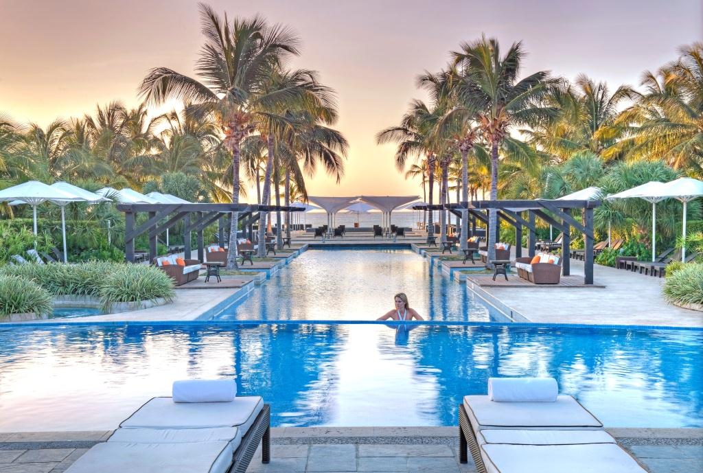 Panama Canal & Beach Escape