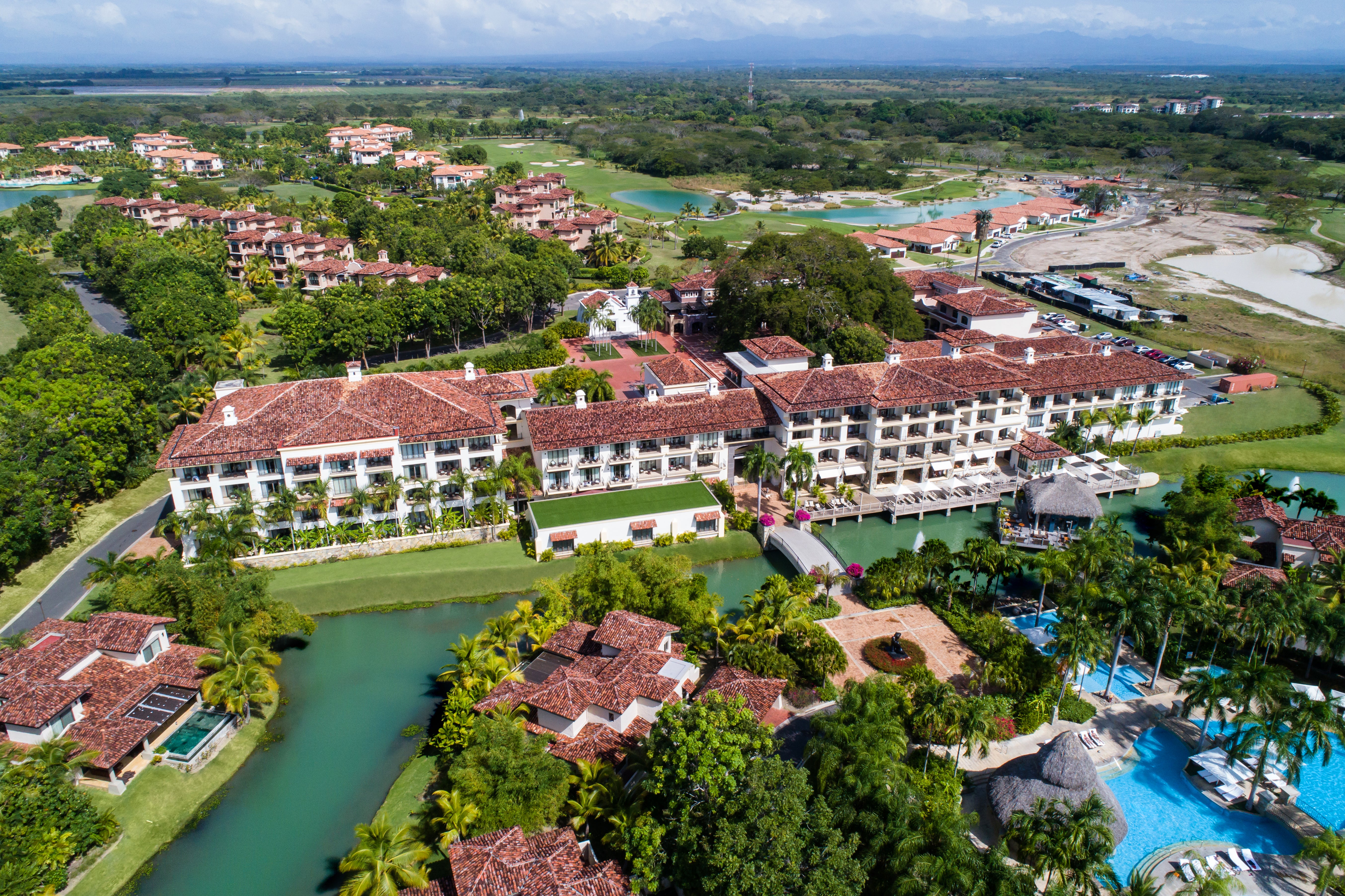 Panama Canal & Beach Escape