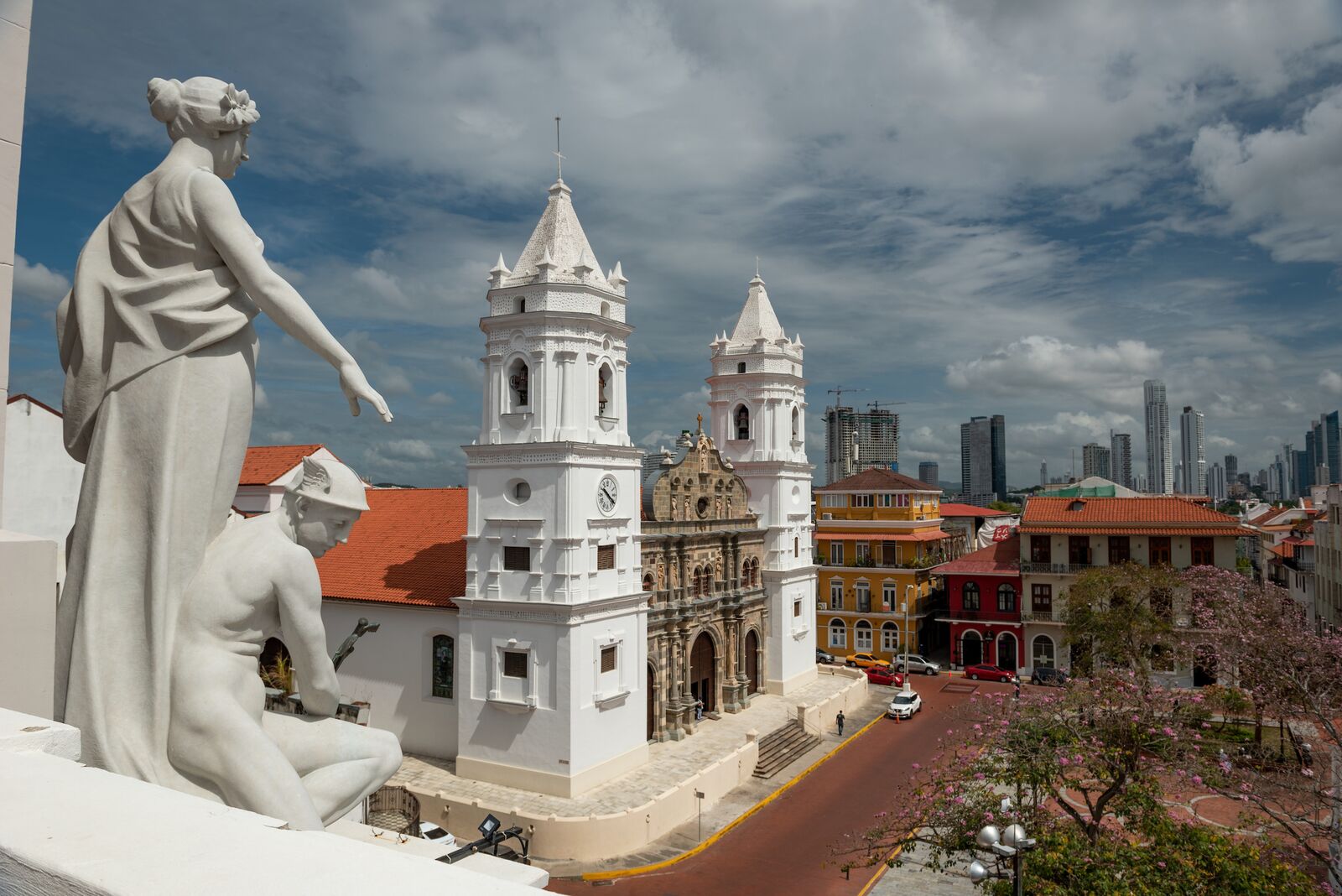 Panama Canal & Beach Escape